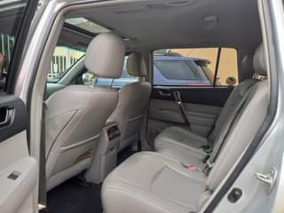 A picture of Tokunbo 2013 Toyota Highlander Limited Edition with thumbstart ignition