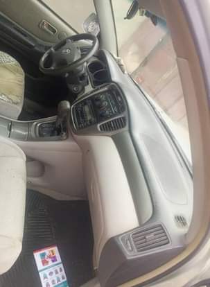 A picture of Registered Toyota Sienna 2001 model 2 650m now First body
