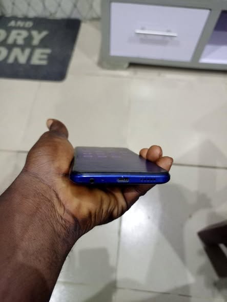 A picture of Clean tecno spark 8c for sale
