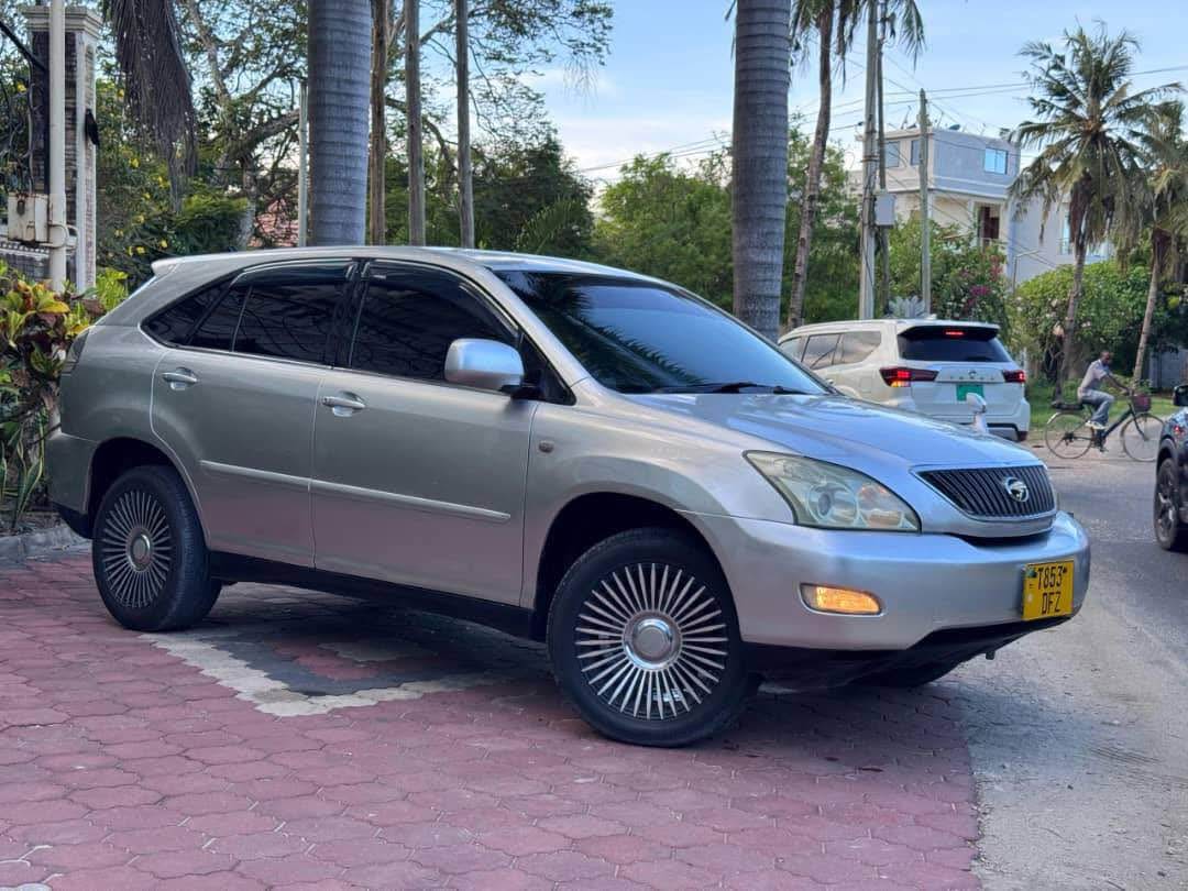 A picture of KALI SANA HII TOYOTA HARRIER 11 Edition Reg DFZ
