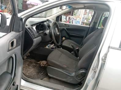 A picture of ELSTARAUTOS Super Sharp Ford Ranger 2013 Model Sound Engine Perfect