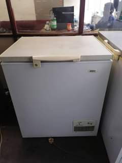 classifieds/fridges