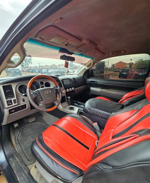 A picture of TOYOTA TUNDRA COUPE 2014