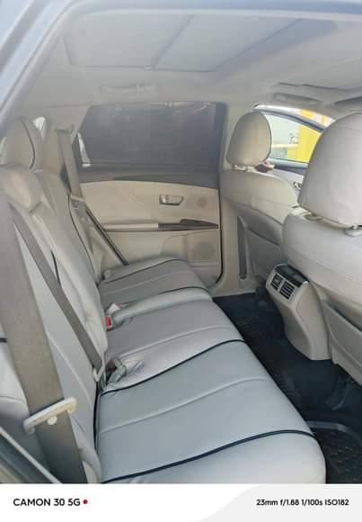 A picture of 2013 Toyota Venza Suv