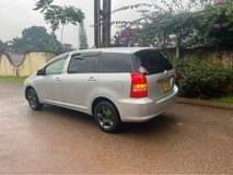 A picture of Toyota Wish Silver