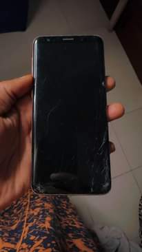 A picture of Samsung s9