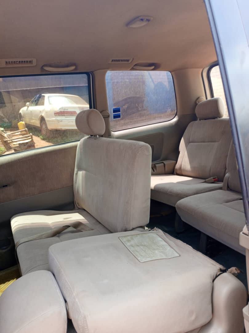 A picture of Noah 7 seater van