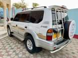 A picture of LAND CRUISER PRADO TX LIMITED 2001 MODEL REG NO DDN