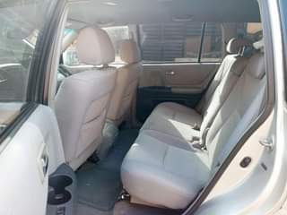 A picture of Toyota Highlander 2005