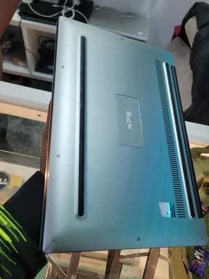A picture of DELL XPS 13 9350 core i7 6th gen