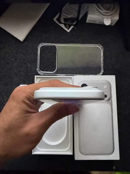 A picture of iPhone 17 PRO 256GB ACTIVE ESIM