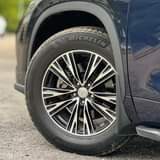 A picture of VERY AFFORDABLE Clean Foreign Used 2022 Toyota Highlander Platinum Edition