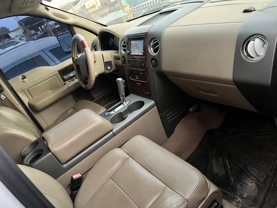 A picture of Ford F_150 2005 model Abuja