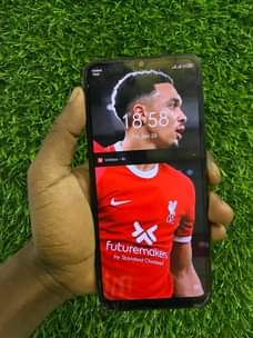 A picture of Nauza infinix Hot 10i bei Safi 145000 tu chap