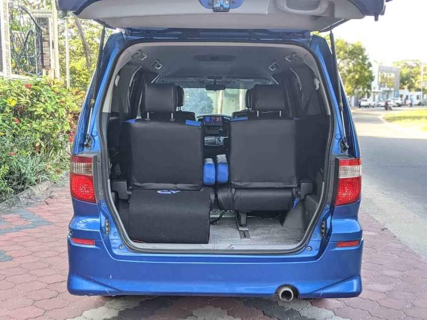 toyota alphard