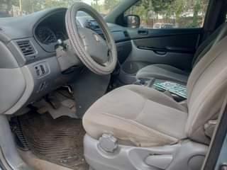 A picture of 2006 TOYOTA SIENNA