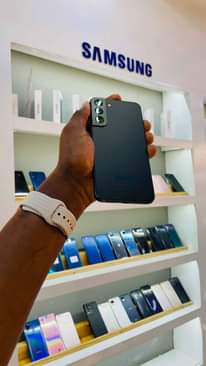 A picture of Samsung Galaxy S22 Plus