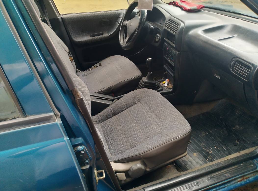 A picture of NISSAN SUNNY LIFT BACK
