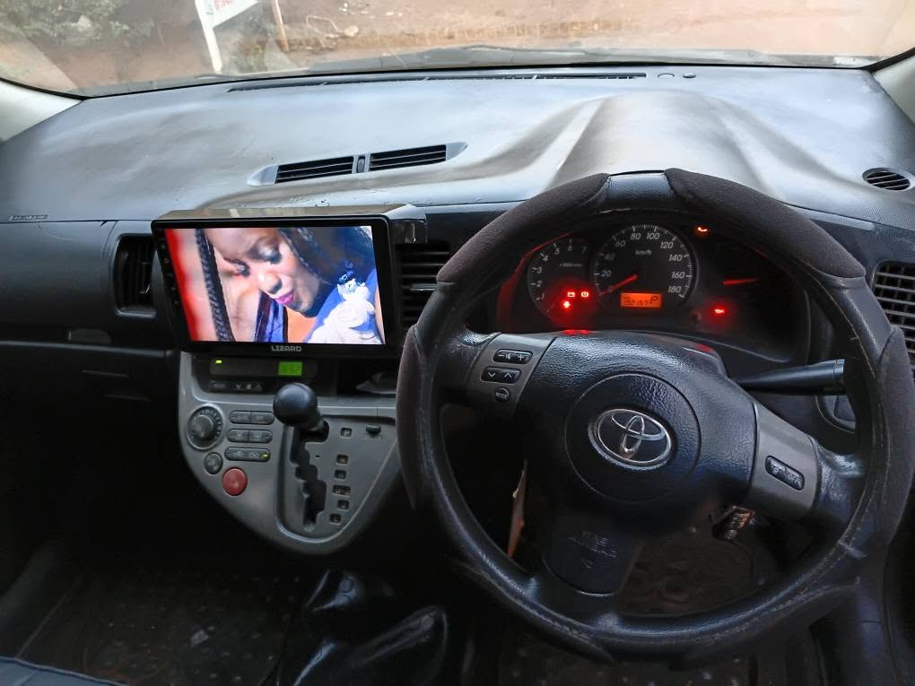 A picture of Toyota Wish