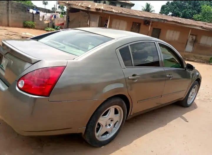 A picture of Urgent sale.. Nissan