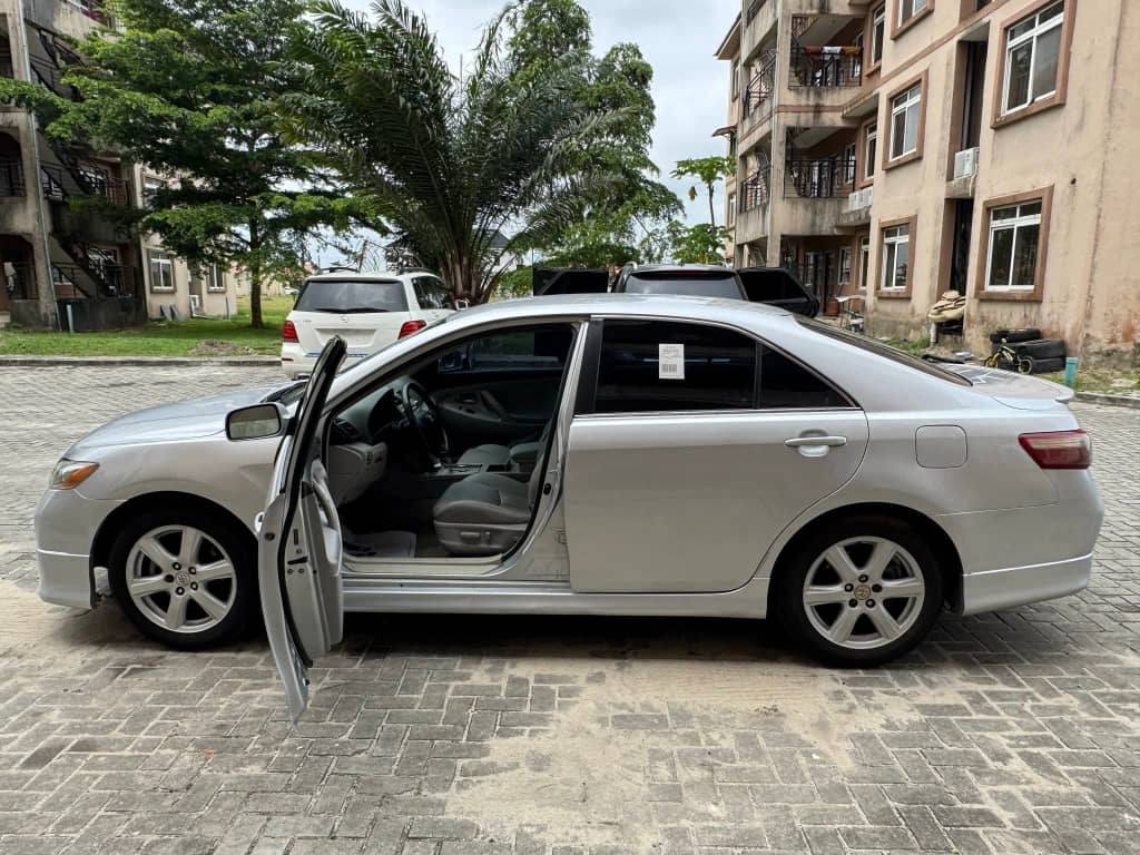 A picture of Awoof Awoof Awoof Tokunbo Toyota camry 2007