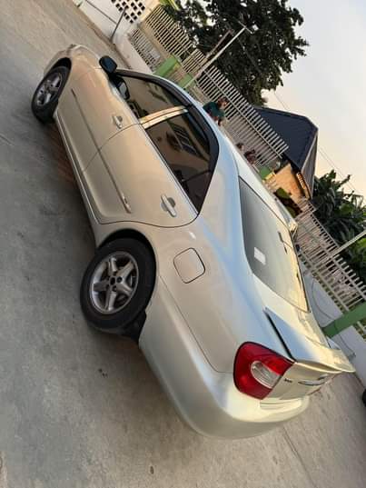 A picture of Toyota Camry 2004