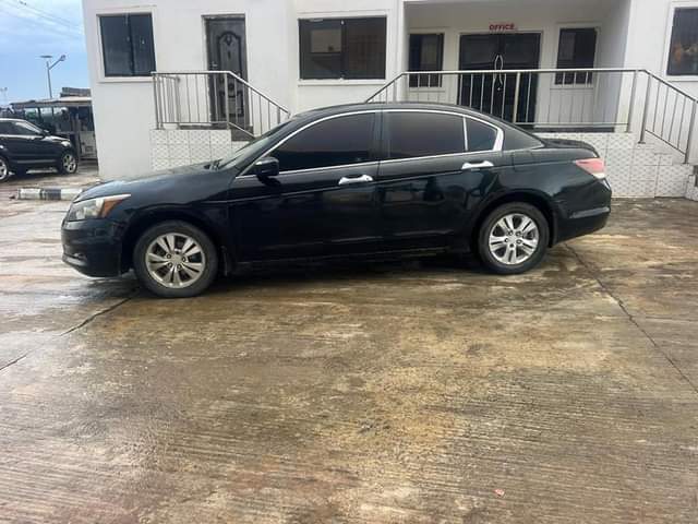A picture of 2008 honda accord