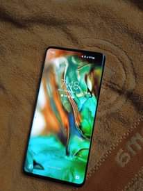 A picture of Samsung s10