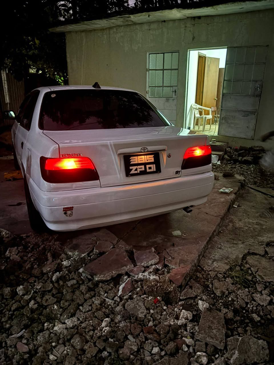 toyota carina