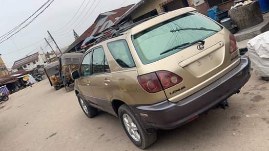 A picture of Hot deal Rx 300 Engine and gear untouchable Air condition