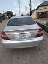 A picture of 2004 toyota camry