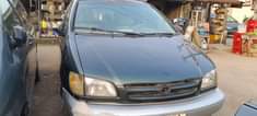 A picture of Toyota sienna 01 Painted engine and gear is perfect 1