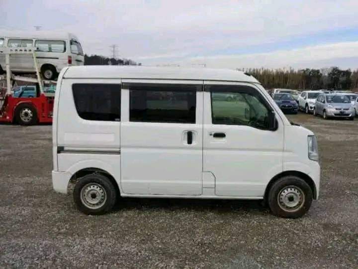 A picture of Vehicle Type Suzuki mini bus TRANSMISSION manual Location Lagos State