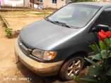 A picture of Toyota sienna 1999