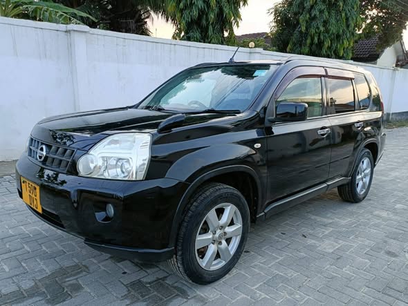 A picture of NISSAN EX TRAIL NEW MODEL Good Radio Full insurance New