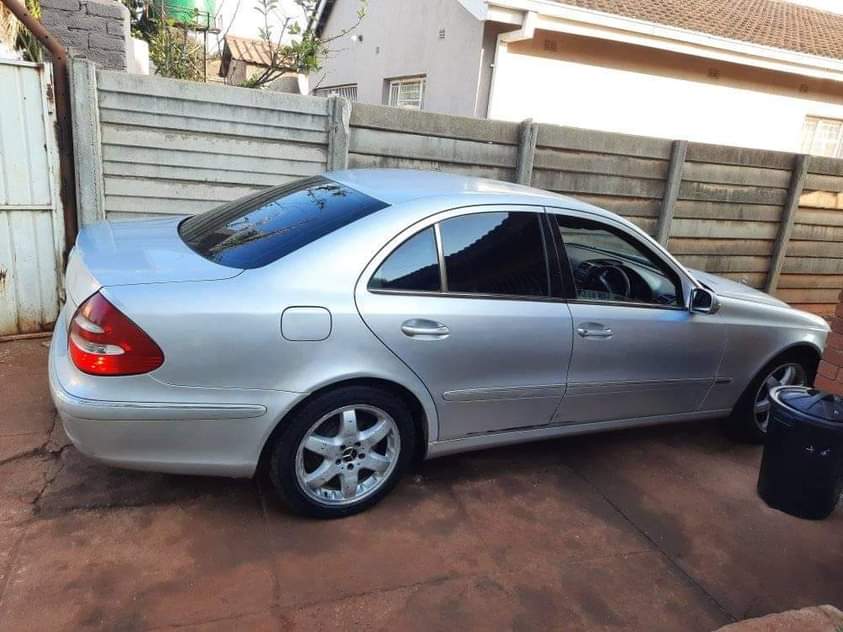 classifieds/cars mercedes