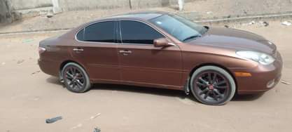 A picture of LEXUS ES330 With first Body Beligum Engine Factory fitted air