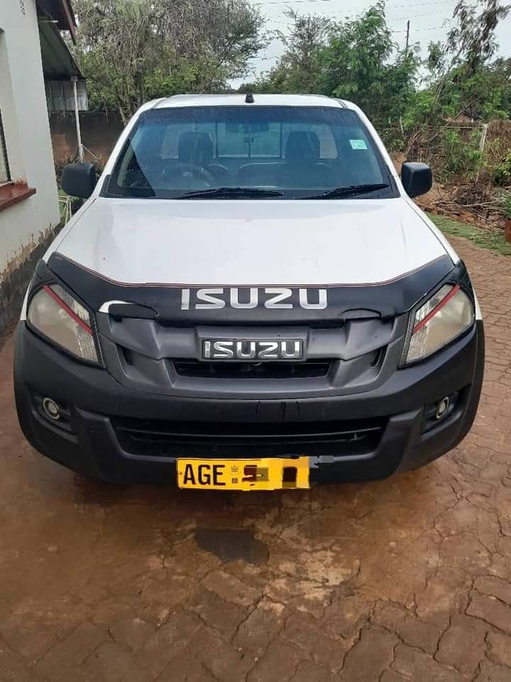 classifieds/cars isuzu