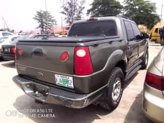 A picture of FORD EXPLORER FIRST BODY Untouched engine