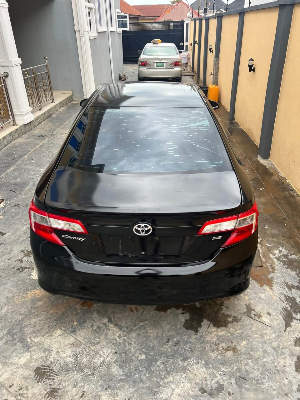 A picture of Tokunbo Toyota Camry spider 2013 model