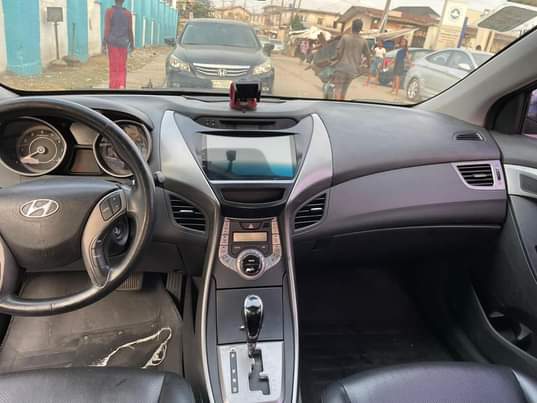 A picture of Neatly used 2012 Hyundai Elantra untempered engine gear ac Buy