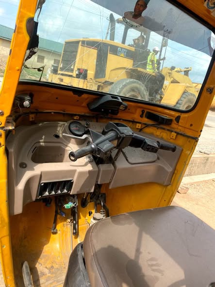 A picture of Sharp Deal Bajaj Tricycle With untempered sound engine and gear