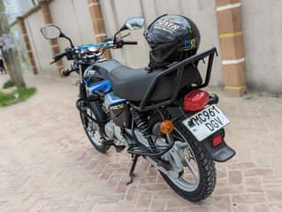 A picture of Tvs 125