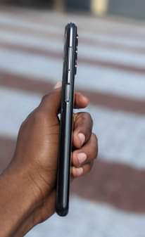 A picture of Samsung a04s