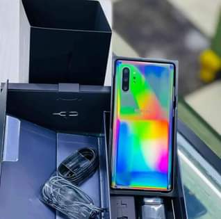 A picture of SAMSUNG GALAXY NOTE 10 PLUS