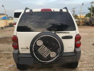 A picture of LIBERTY JEEP 06 IN MINT CONDITION. No difference with direct