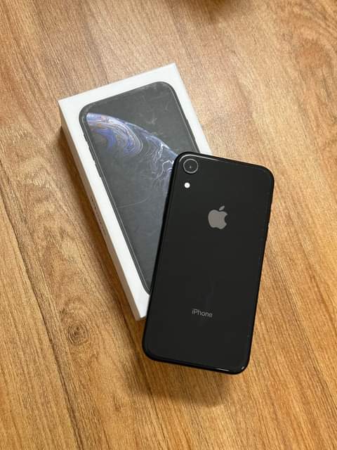 A picture of iPhone XR at 630K