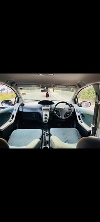 A picture of Vitz new