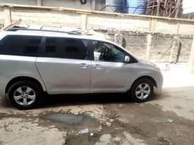 A picture of Super clean Toyota Sienna 2012 model Buy and celebrate Nothing