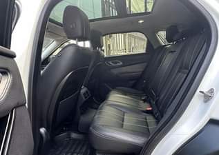 A picture of 2018 Range Rover Velar